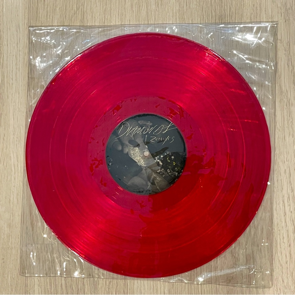 Special Edition💎Rihanna💎Diamonds Remixes Red Vinyl *RARE Collector's Piece*